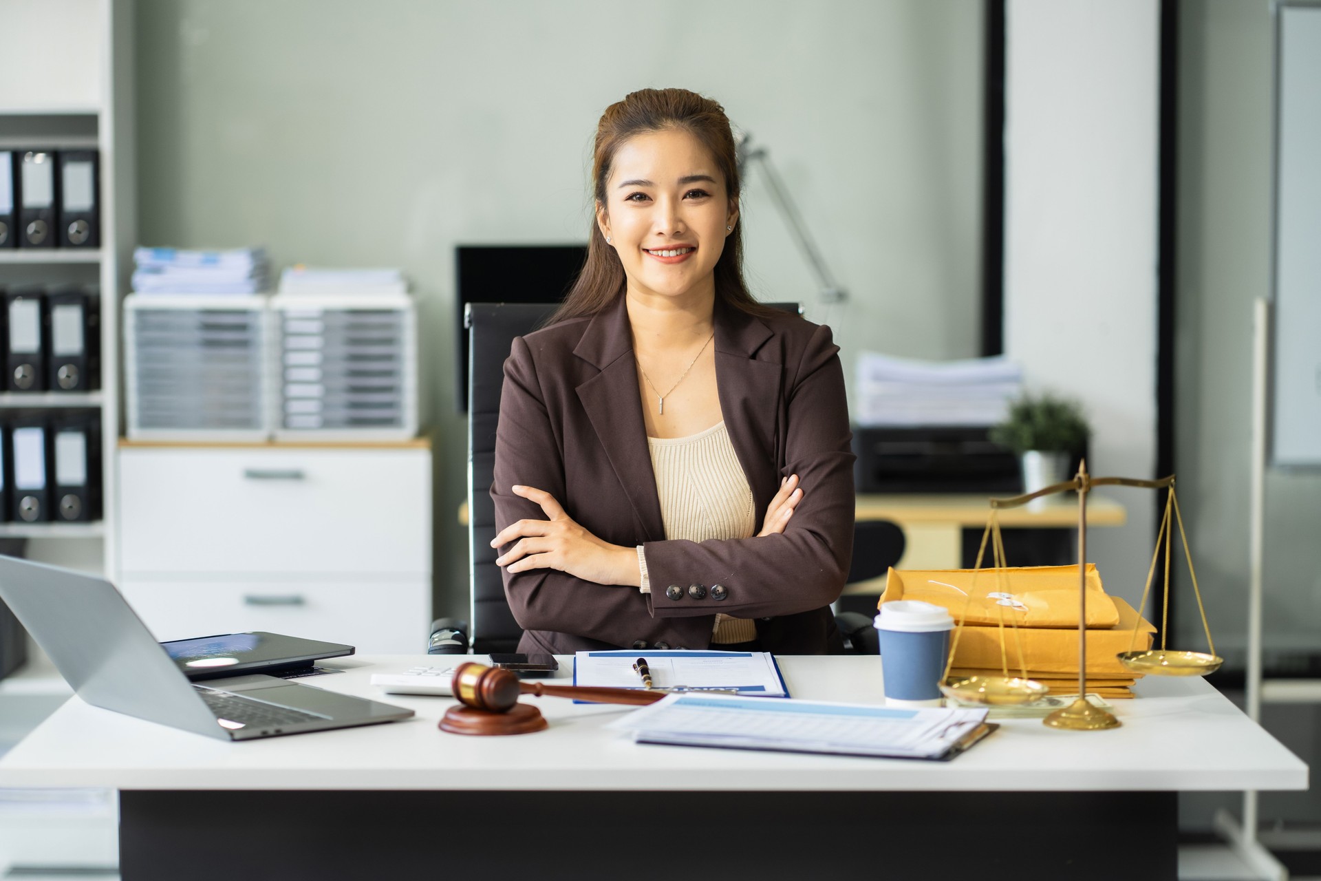 lawyer or judge welcome to consult with customers Legal and legal services.